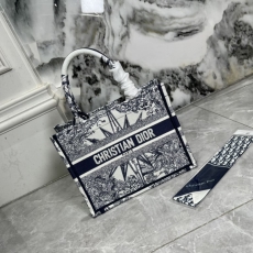 Dior Shopping Bags